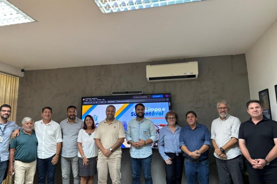 Imagem da notícia FEEAC RS e Sindilimp Caxias participam de agenda no Rio de Janeiro para troca de experiências sobre gestão de limpeza urbana