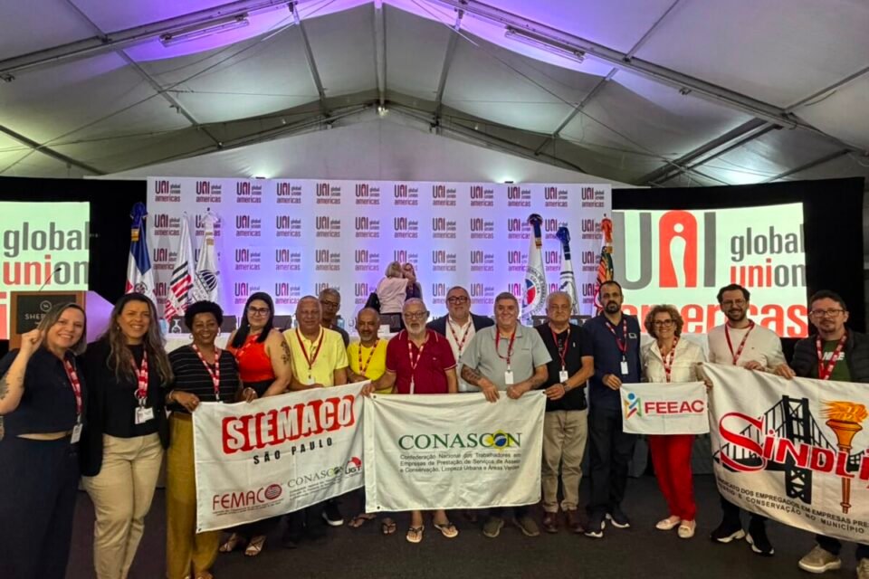 Imagem da notícia FEEAC RS fortalece atuação internacional durante Conferência da UNI Américas e destaca experiências brasileiras na República Dominicana